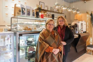 Lee más sobre el artículo Adelia y Laura: la cocina familiar que convirtió sabores caseros en identidad de Plottier
