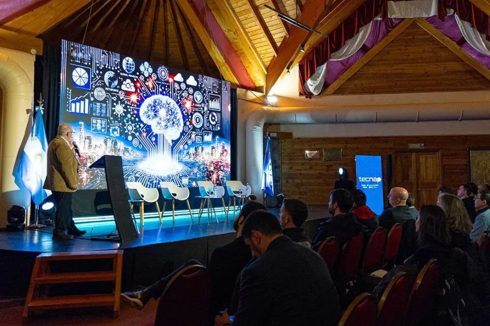 Villa La Angostura será sede de TecNAP 2026 y Neuquén busca consolidarse como polo tecnológico patagónico