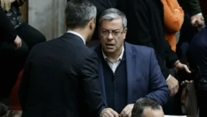 Lee más sobre el artículo La oposición no logró avanzar con la interpelación a Adorni tras una votación clave en Diputados