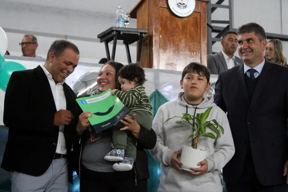 En este momento estás viendo Cinco familias de El Sauce cumplieron el sueño de la casa propia