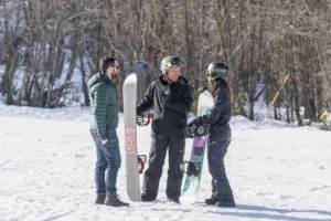 Lee más sobre el artículo Lago Hermoso Ski Resort se prepara para una nueva temporada y refuerza su propuesta en la nieve neuquina