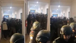 Lee más sobre el artículo Despidos masivos en la CNEA: crece el conflicto y los trabajadores exigen respuestas