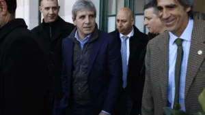 Lee más sobre el artículo La actividad económica volvió a caer y siete de cada diez sectores siguen en recesión