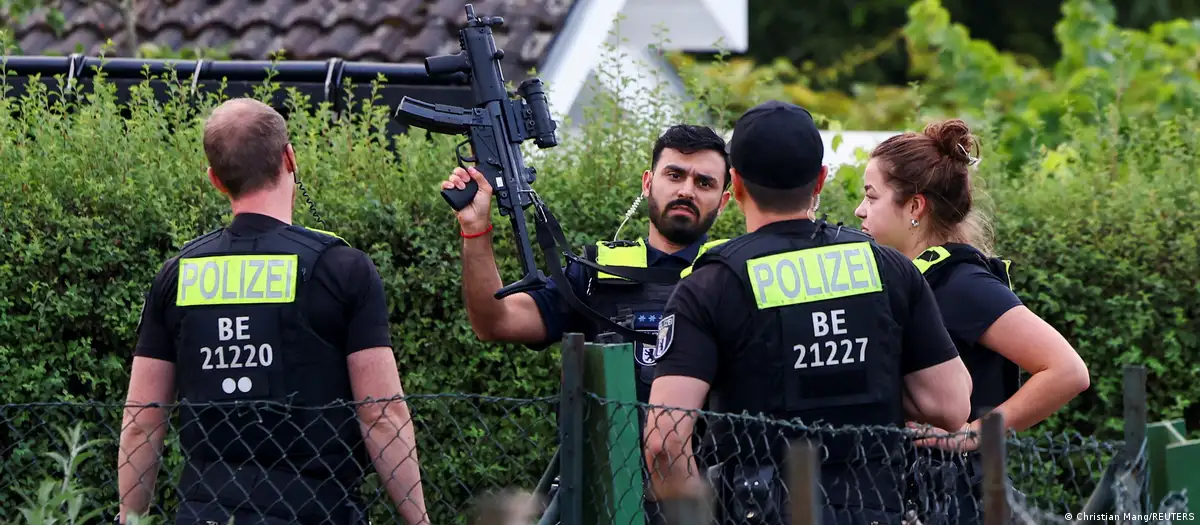 En este momento estás viendo La policía alemana abatió al presunto autor del ataque durante el Orgullo en Berlín