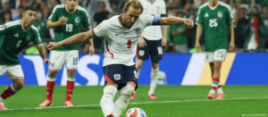 Lee más sobre el artículo México volvió a mirar el quinto partido desde la puerta: Inglaterra sobrevivió al Azteca