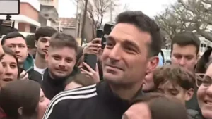 Lee más sobre el artículo Scaloni volvió a Pujato y dejó un mensaje de unidad tras el Mundial: «Conseguimos la unión de todos»