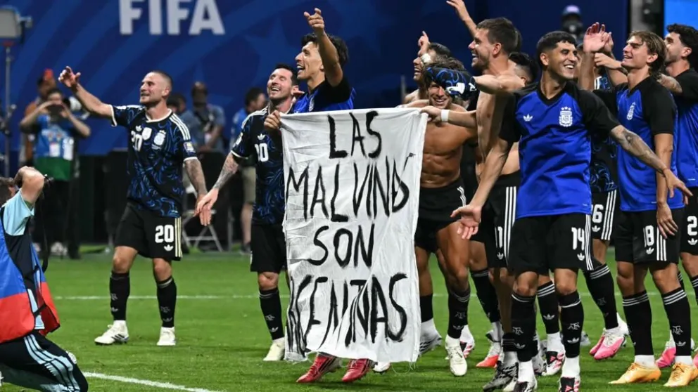 La bandera de Malvinas fue el momento más comentado del Argentina-Inglaterra en las redes sociales