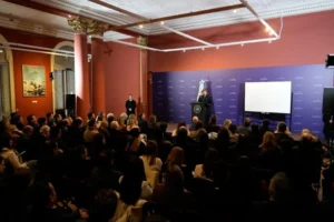 Lee más sobre el artículo Milei reunió a los legisladores de La Libertad Avanza para impulsar la reforma del Banco Central