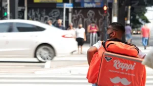 Lee más sobre el artículo Cada vez hacen falta más pedidos para que un repartidor cubra la canasta básica