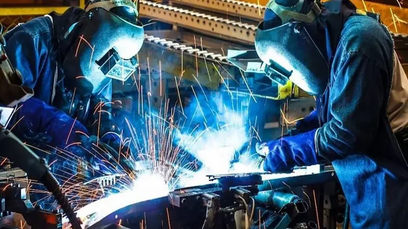 La industria metalúrgica vuelve a tocar un piso crítico: produce menos y trabaja con seis de cada diez máquinas apagadas