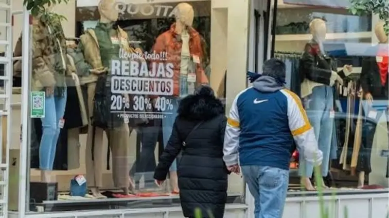 El consumo no encuentra piso: las ventas minoristas volvieron a caer en julio