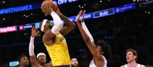 Lee más sobre el artículo Los Lakers cambian de manos otra vez: una franquicia que ya vale 12.500 millones