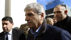 Lee más sobre el artículo Caputo rechazó asistir a las familias endeudadas y afirmó que cada uno debe asumir sus decisiones