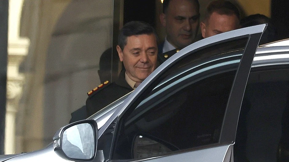 La crisis silenciosa de la Armada: sueldos bajos y una fuga que preocupa a los altos mandos