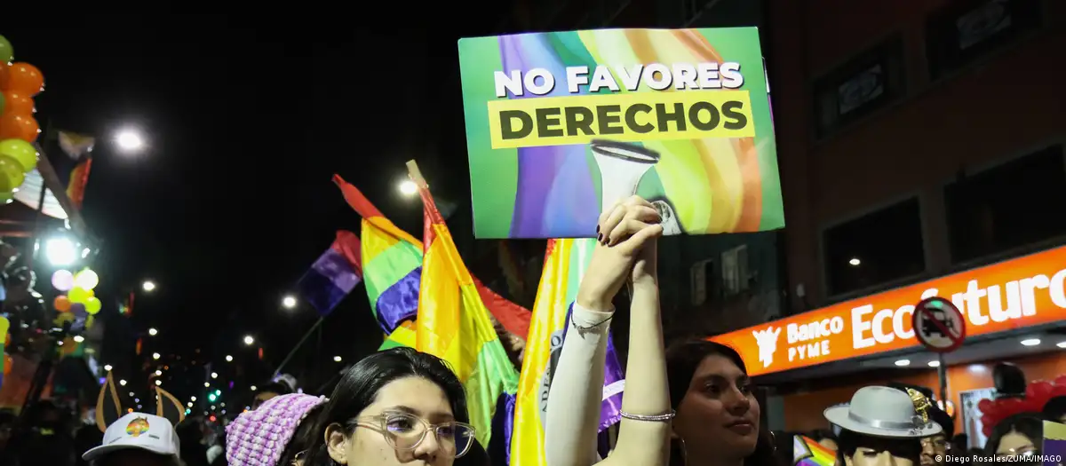 Bolivia celebró su primer matrimonio civil entre personas del mismo sexo