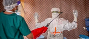 Lee más sobre el artículo Uganda logra frenar el ébola, pero la amenaza sigue viva en África central