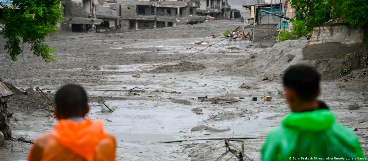 Nepal enfrenta una tragedia en el Himalaya: una riada deja al menos 160 muertos y cientos de desaparecidos