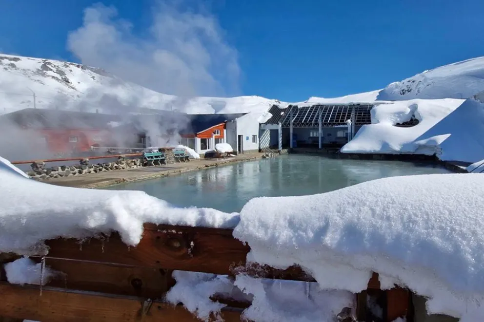 En este momento estás viendo Termas Nieve se consolida en Copahue por tercer año consecutivo