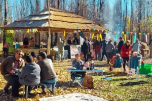 Lee más sobre el artículo La Feria Buena Vida invita a descubrir los sabores y saberes de los productores neuquinos