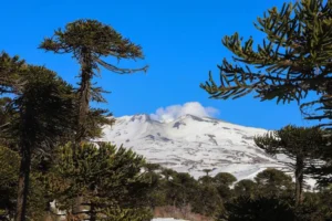 Lee más sobre el artículo El Copahue entra en carrera mundial: la montaña neuquina que busca conquistar otro escenario