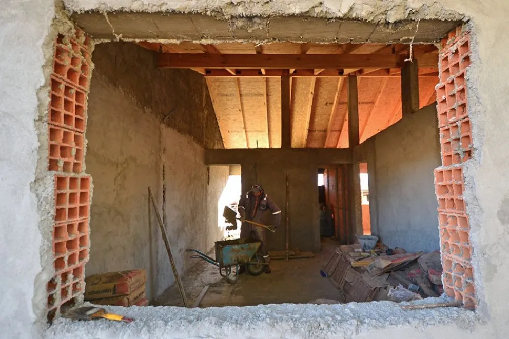 Neuquén pone más de $118.000 millones en juego para que la vivienda deje de ser una promesa