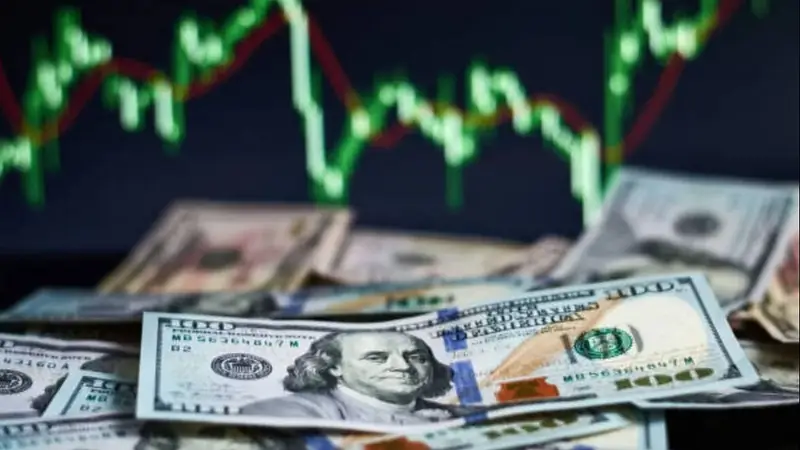 En este momento estás viendo La puerta de salida del peso: empresas y ahorristas aceleran la dolarización