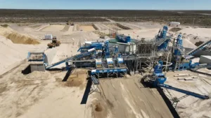 Lee más sobre el artículo Vaca Muerta y el litio sostienen el modelo económico mientras la industria sigue en caída