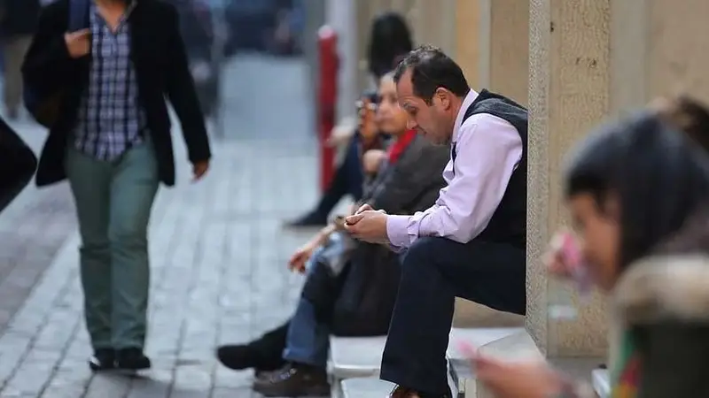 El desempleo subió al 7,9% y la informalidad volvió a crecer