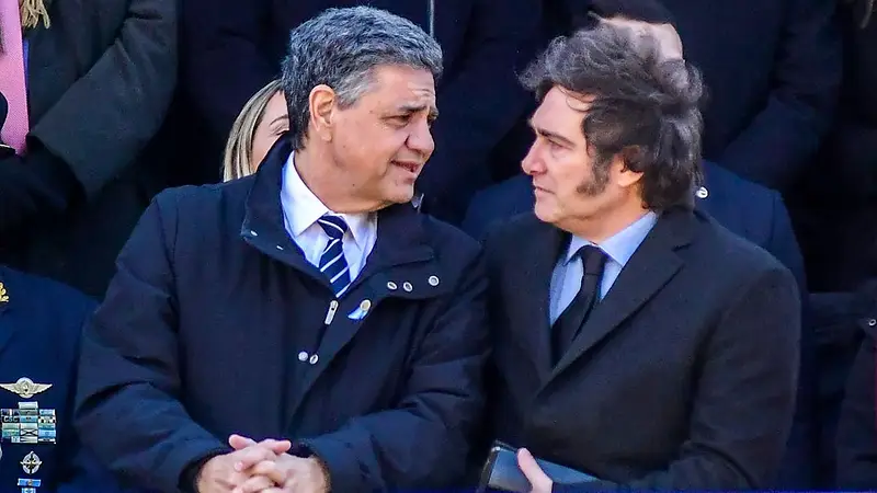 El Gobierno habría omitido gastos por casi un billón de pesos en sus cuentas fiscales