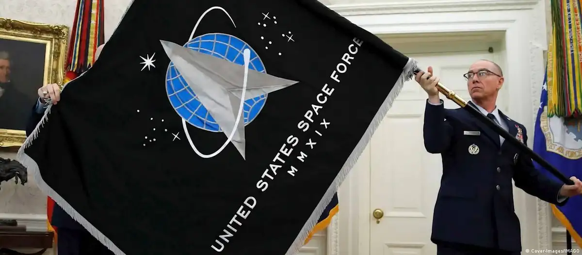 Estados Unidos admite por primera vez que ya tiene armas desplegadas en el espacio