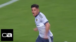 Lee más sobre el artículo Lozano y Merentiel golpearon en el segundo tiempo y Boca se quedó con el clásico
