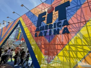 Lee más sobre el artículo Neuquén lleva a Buenos Aires sus sabores, destinos y experiencias turísticas