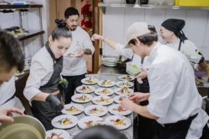 Lee más sobre el artículo Traful Invita celebra su 13ª edición con sabores neuquinos, música y paisaje