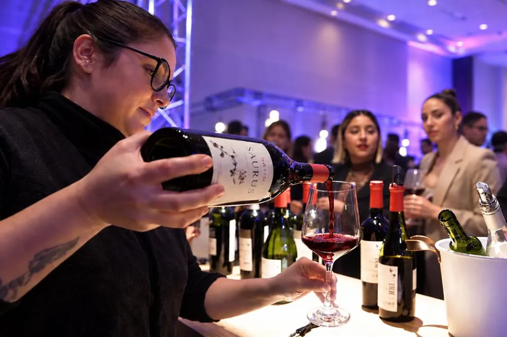Vinos neuquinos y gastronomía local se encuentran en Villa La Angostura