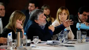 Lee más sobre el artículo El peronismo busca restituir la Ley de Tierras y abre otra batalla por el DNU 70/2023