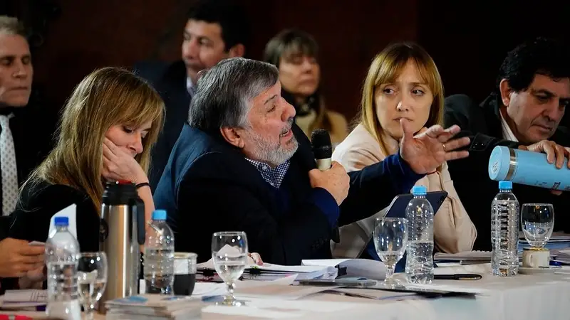 El peronismo busca restituir la Ley de Tierras y abre otra batalla por el DNU 70/2023