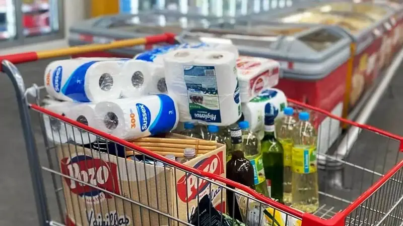 En este momento estás viendo El consumo vuelve a enfriarse y los alimentos sienten el golpe