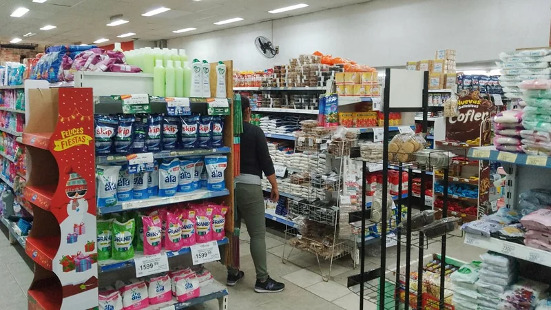 En este momento estás viendo La morosidad en supermercados y casas de electrodomésticos llegó al 44,8% y expone el límite de la deuda familiar