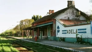Lee más sobre el artículo El fin de semana largo movilizó a más turistas, pero el gasto cayó un 2,2% en términos reales