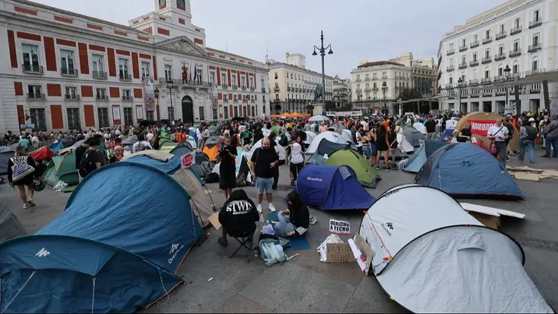 En este momento estás viendo De “fingir demencia” a los acampes: la vivienda se convirtió en una batalla generacional