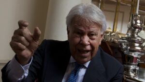 Lee más sobre el artículo Felipe González cuestionó a Milei por sus insultos en España: “Si nos visita 15 veces más, puede ganar Sánchez”