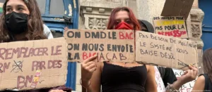 Lee más sobre el artículo La protesta estudiantil crece en Francia y los bloqueos terminan en escenas de violencia