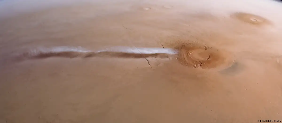 En este momento estás viendo La extraña nube de Marte que alcanza los 1.800 kilómetros desafía las teorías sobre la formación del hielo