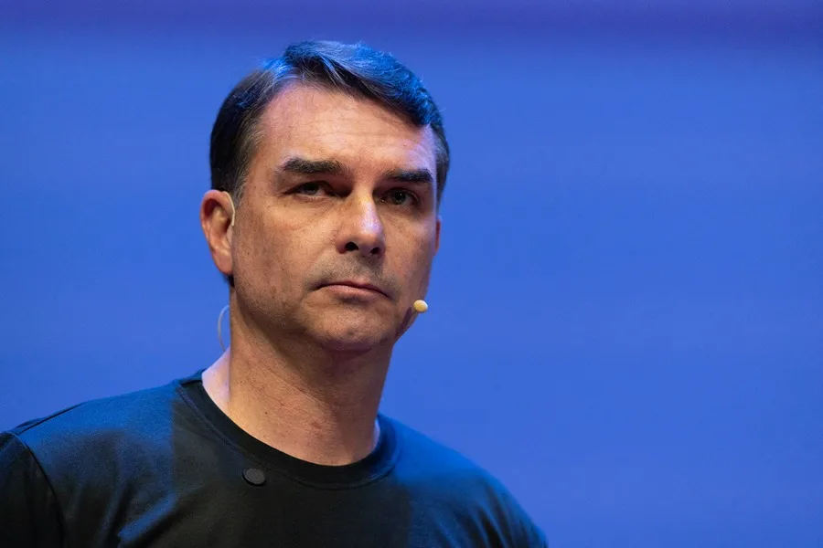 Brasil investiga la campaña de Flávio Bolsonaro por presunta financiación extranjera e injerencia electoral