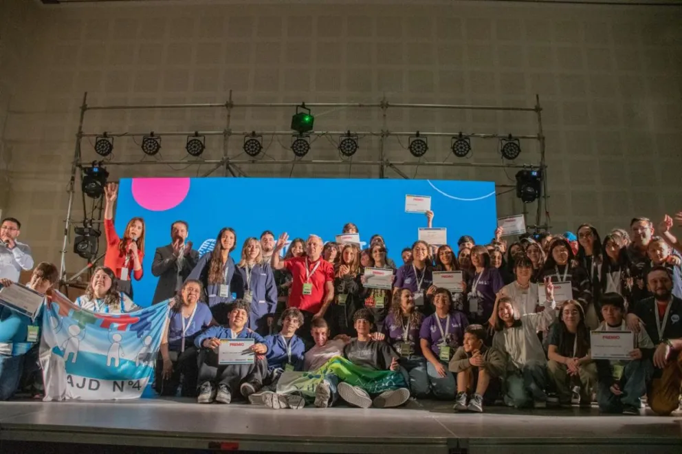 En este momento estás viendo EducaTIC 2026 premió ocho proyectos escolares que combinan tecnología, inclusión y cuidado ambiental en Neuquén