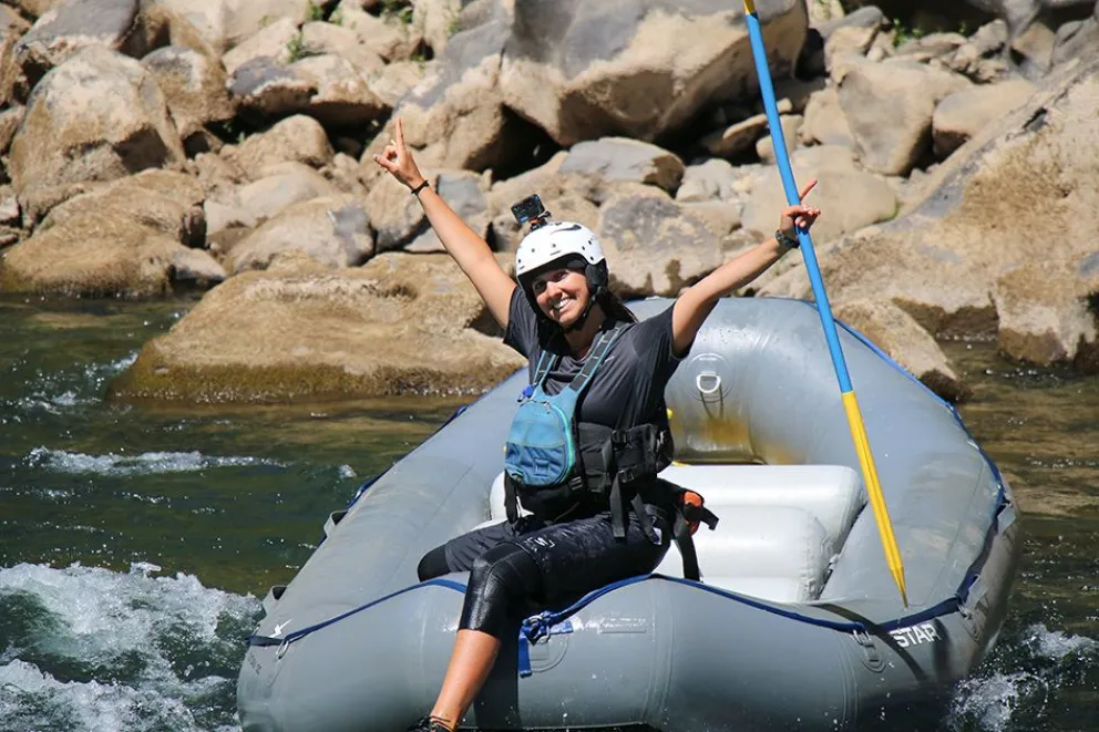 Gala, la mujer que abrió camino en el rafting de Neuquén
