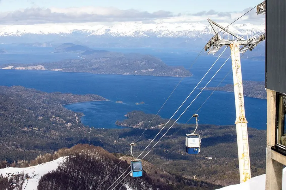 En este momento estás viendo Una nueva conexión con la montaña: Villa La Angostura proyecta una telecabina de US$30 millones